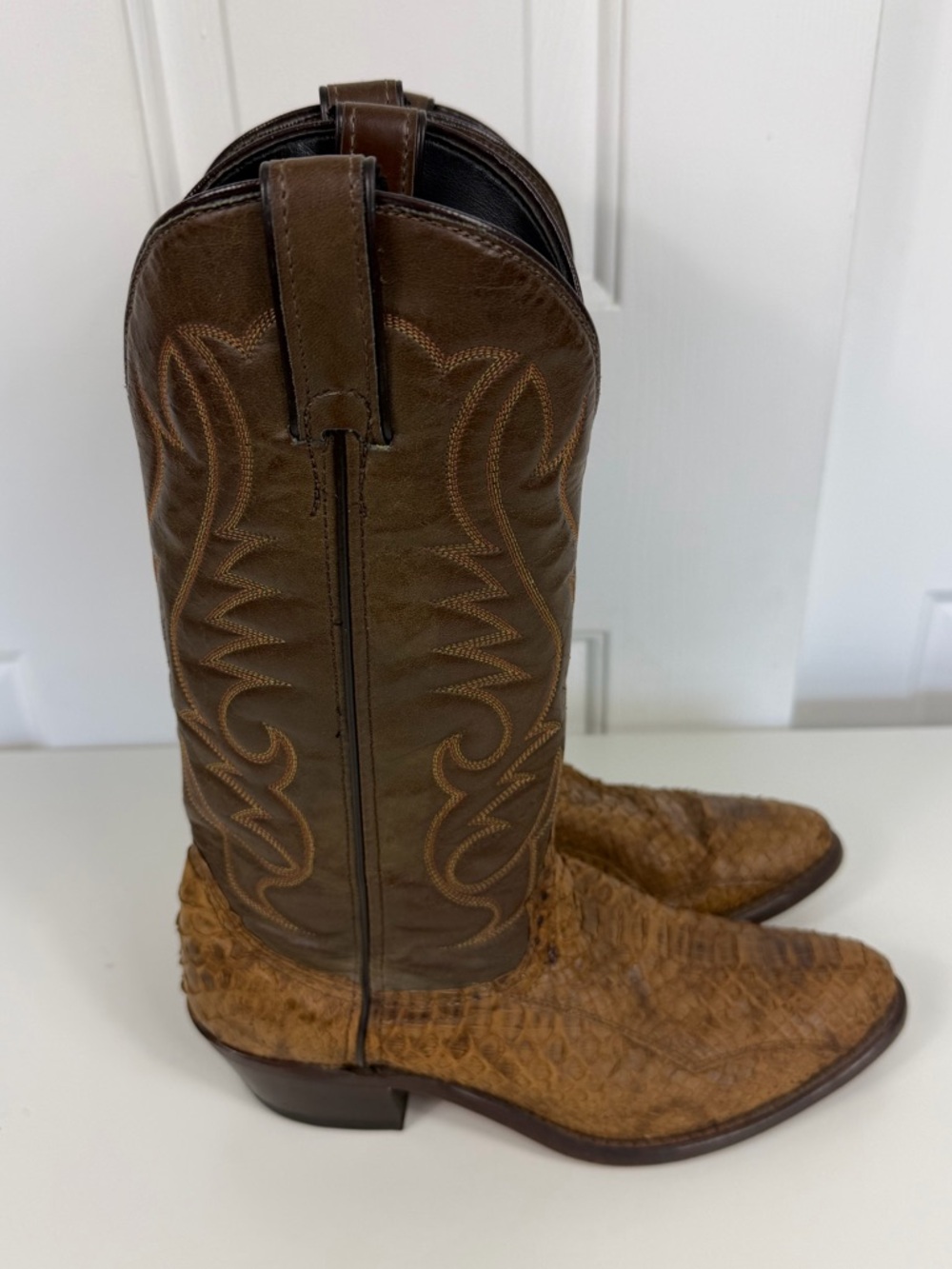 Laredo Brown Snakeskin Cowboy Western Boots Men's Size 8D Made‎ In USA